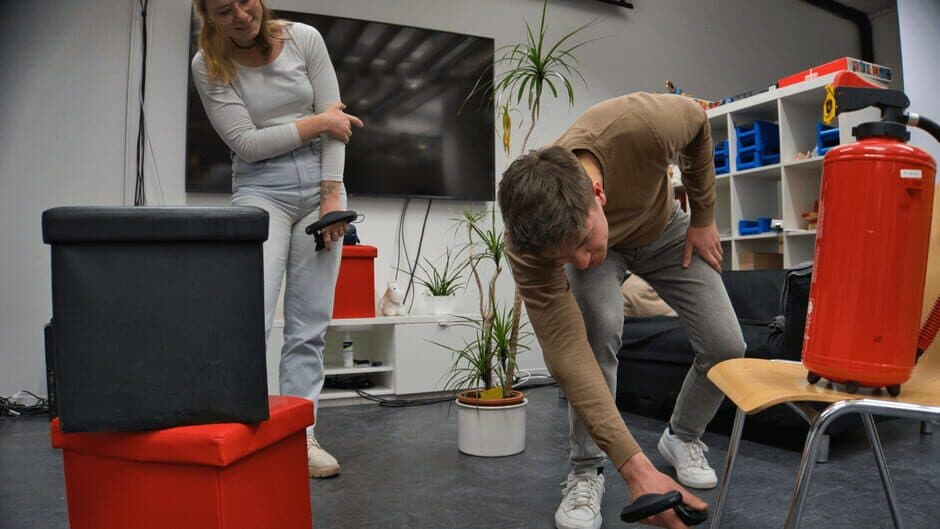 Non-Virtual Reality Games screenshot 2